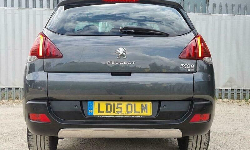 2015 Peugeot 3008 1....