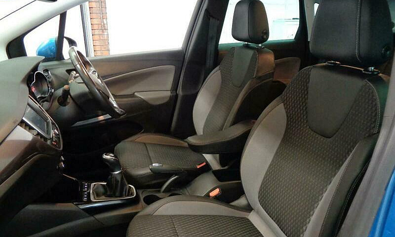 2019 Vauxhall Crossl...