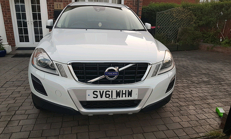 Volvo Xc60 D3 Lux Pr...
