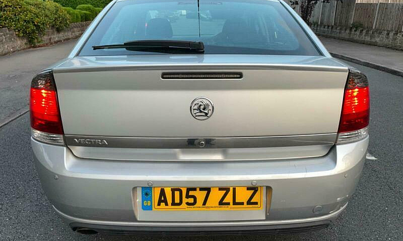 2008 Vauxhall Vectra...