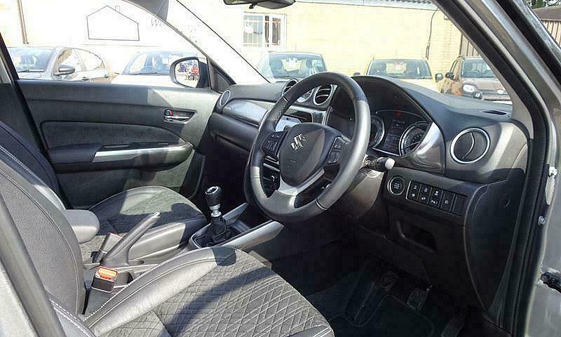 2020 Suzuki Vitara 1...