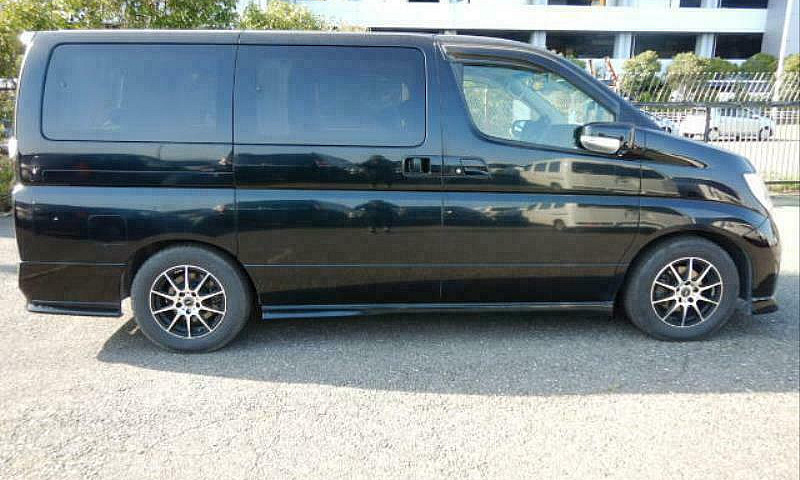 Nissan Elgrand  (3.5...