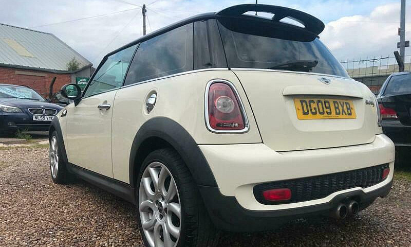 Mini Cooper S White ...