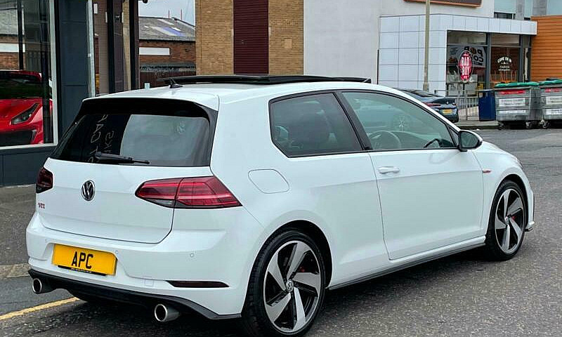 2019 Volkswagen Golf...