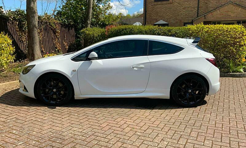 2013 Vauxhall Astra ...