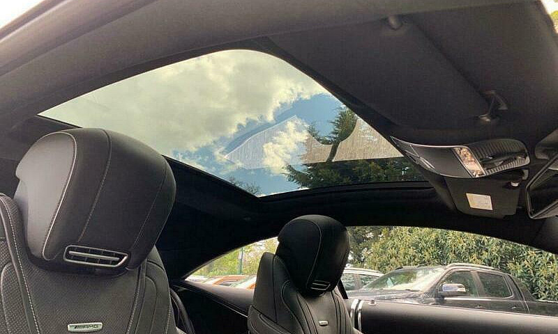 2017 17 Mercedes-Ben...