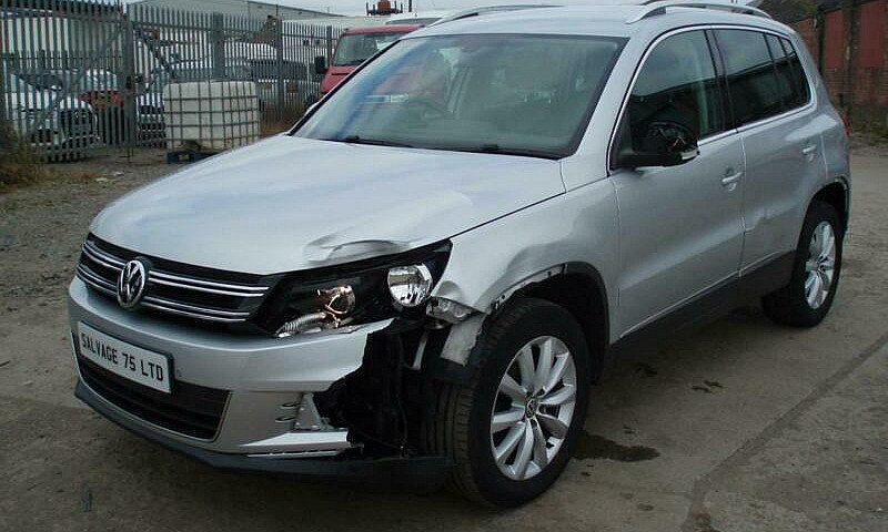 2014 Volkswagen Tigu...