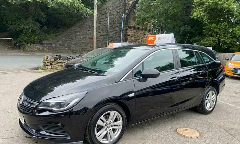 2016 Vauxhall Astra ...