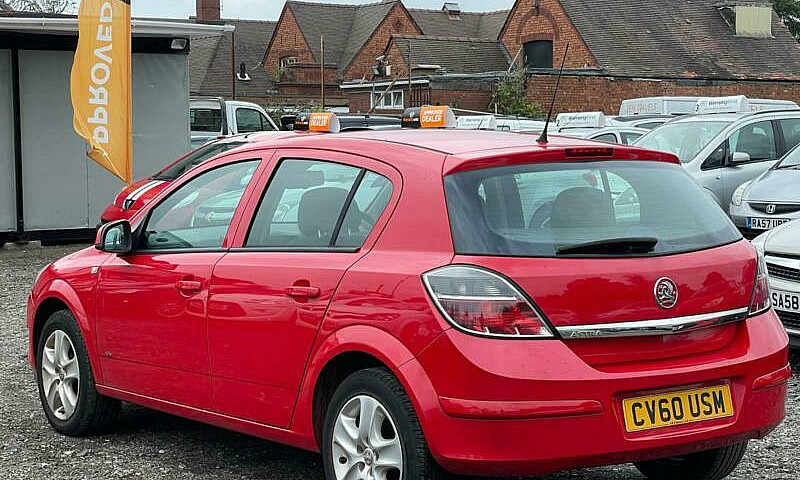 * 60 2011 Vauxhall A...