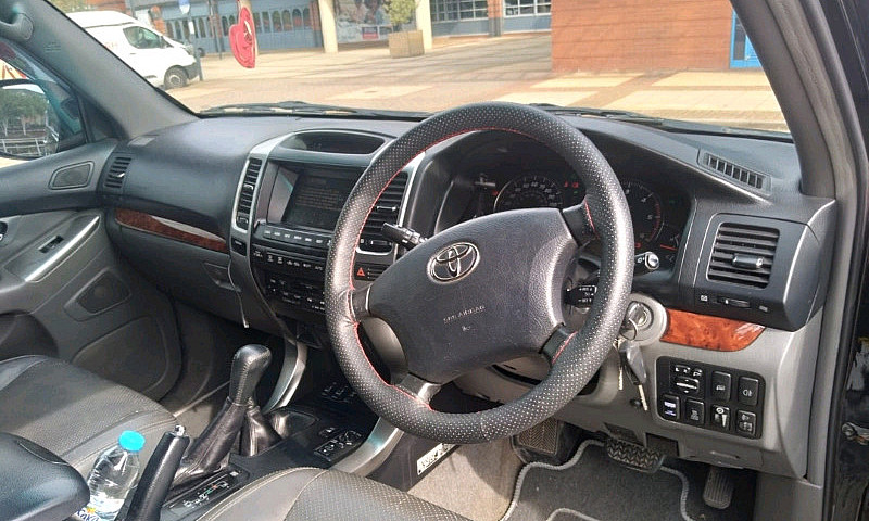Toyota Land Cruiser ...