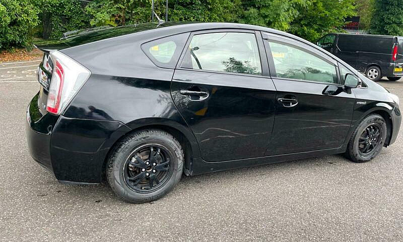 2014 Toyota Prius 1....