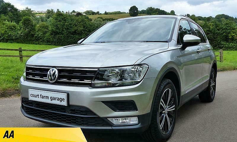 2017 Volkswagen Tigu...