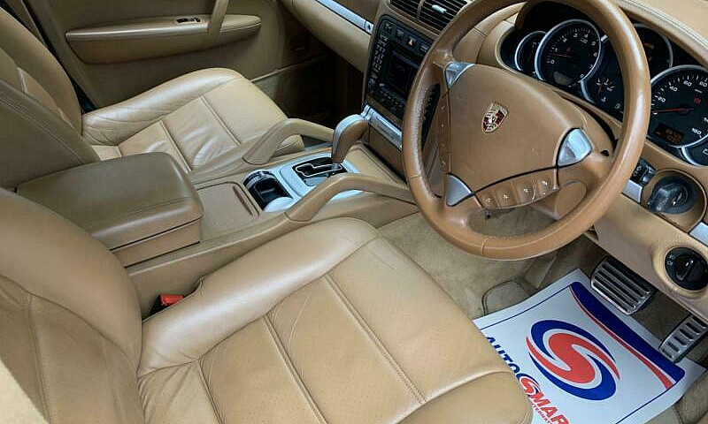 Porsche Cayenne S 4....