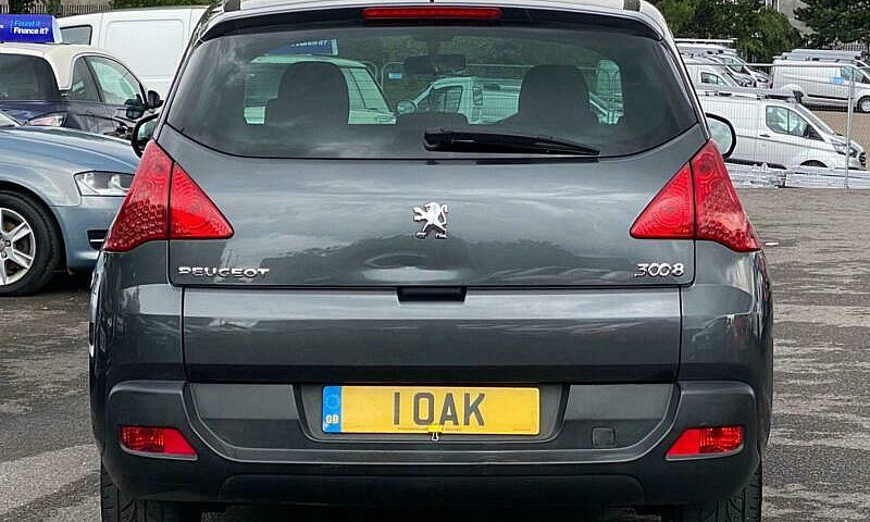 2010 Peugeot 3008 1....