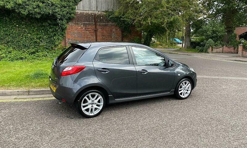 Mazda Mazda2 Tamura ...