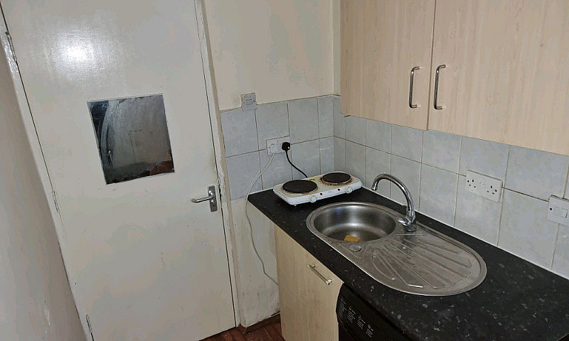 Studio Flat, Liverpo...