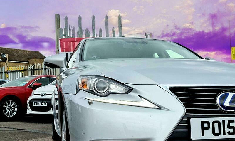 2015 Lexus Is 300H E...