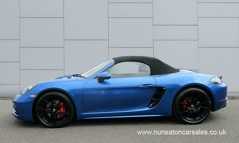 2018 Porsche 718 Box...