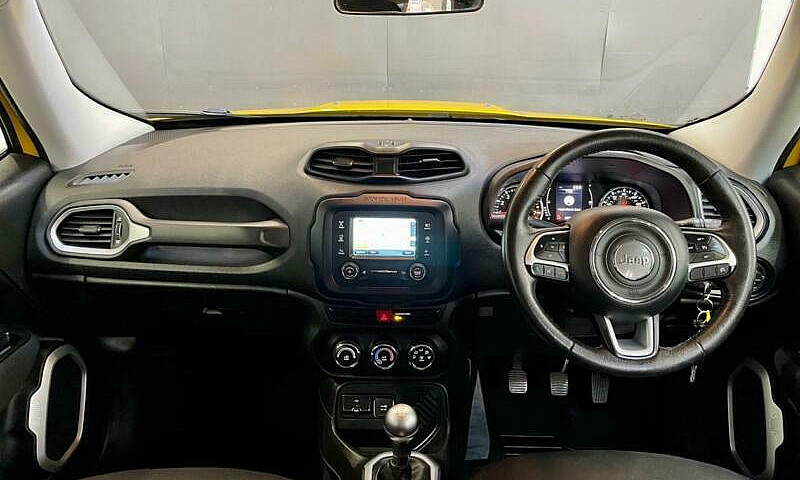 2015 Jeep Renegade 1...