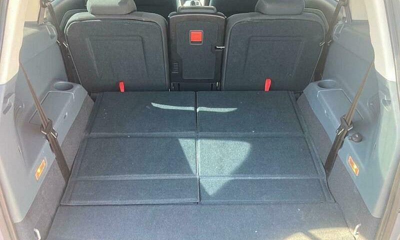 2013 13 Ford Grand C...