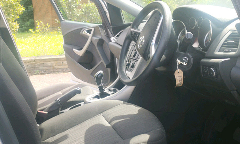 2012 Vauxhall Astra ...
