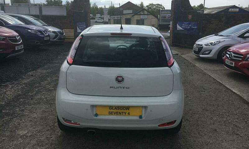 2014 Fiat Punto 1.4 ...
