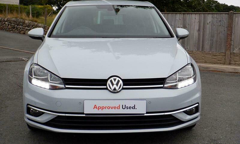 2017 Volkswagen Golf...