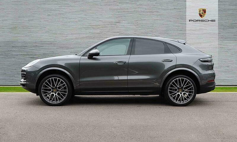 2021 Porsche Cayenne...