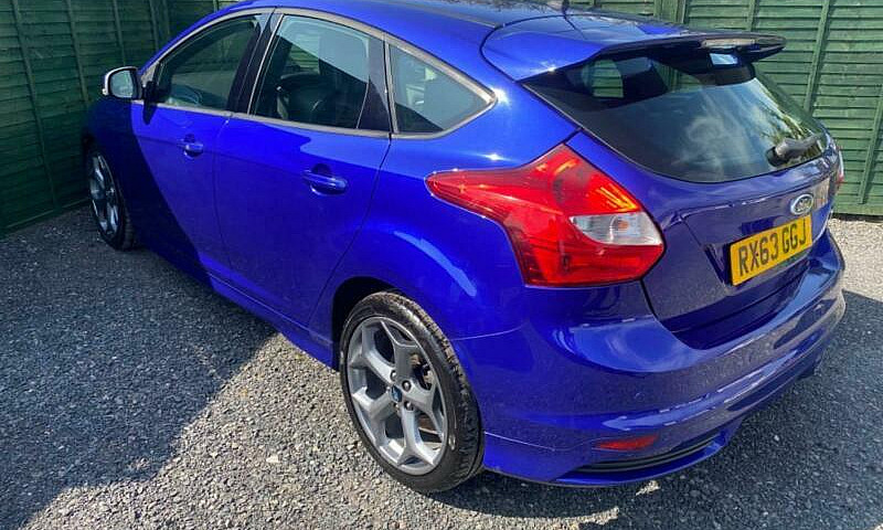 2013 Ford Focus 2.0T...