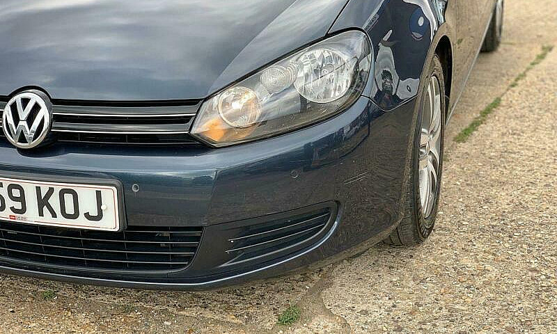 2009 Volkswagen Golf...