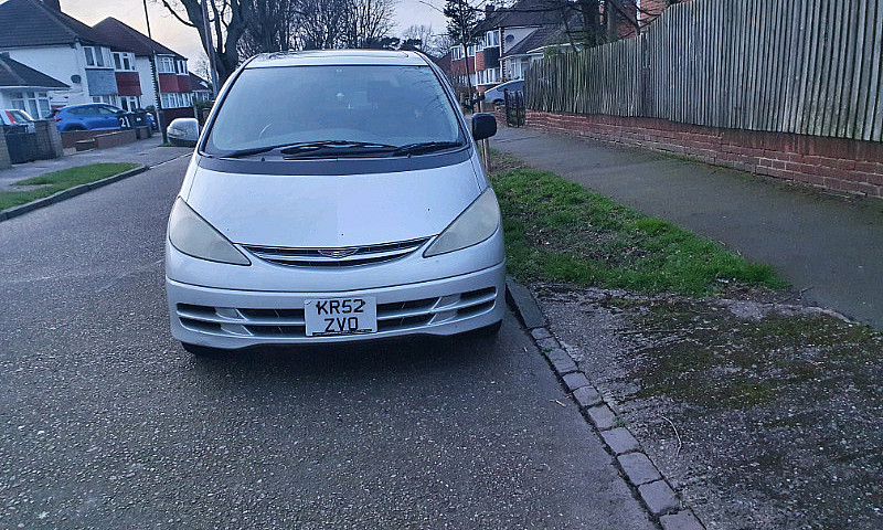 Toyota Estima 2.4 Lp...