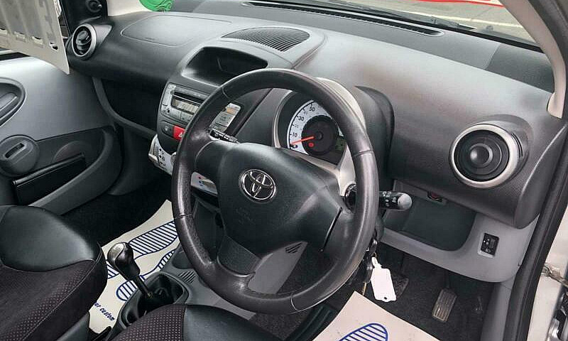 2012 Toyota Aygo 1.0...