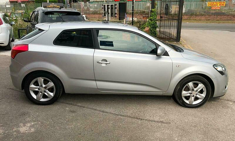 2009 Kia Pro Ceed 1....