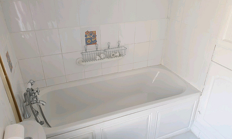 House For Rent In La...