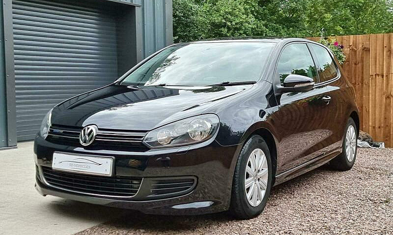 2011 Volkswagen Golf...