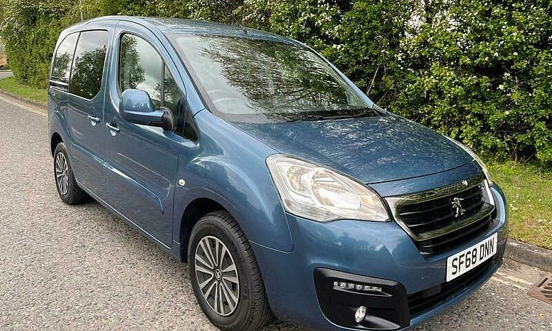 2018 Peugeot Partner...