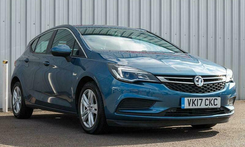2017 Vauxhall Astra ...