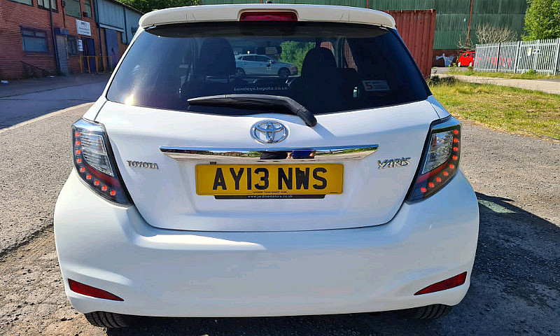 Toyota Yaris Trend...