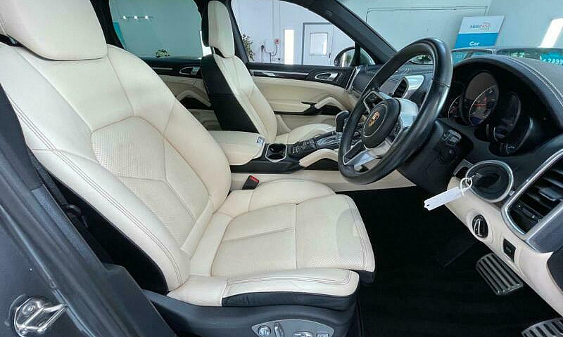 2016 Porsche Cayenne...