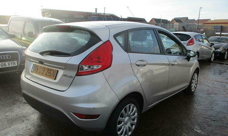Ford Fiesta Style Pl...