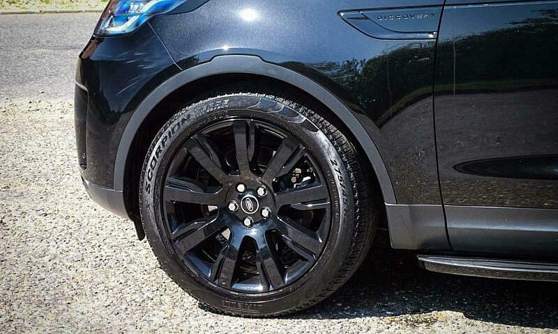 2017 Land Rover Disc...