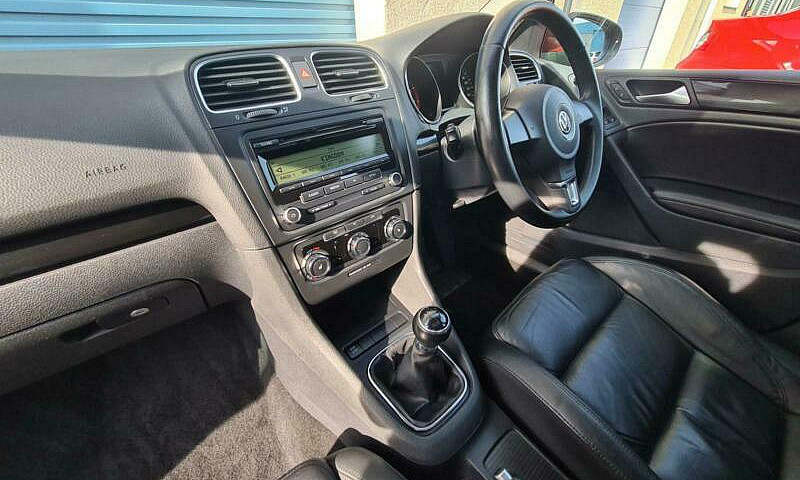 2009 Volkswagen Golf...
