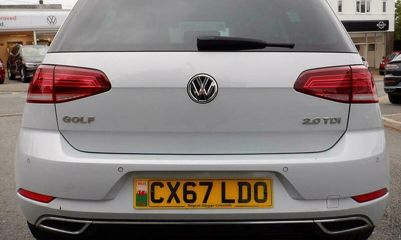 2017 Volkswagen Golf...