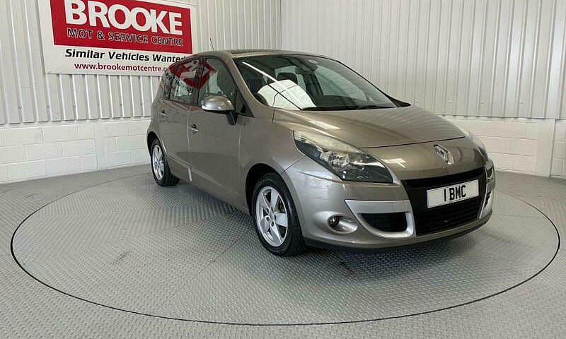 2009 Renault Scenic ...