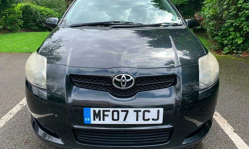 Toyota Auris 2.0D-4D...