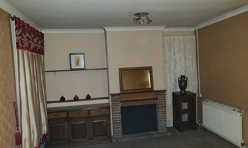 2 Bedroom Flat Small...