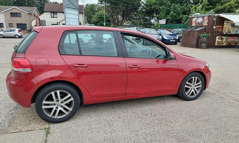 2010 Volkswagen Golf...