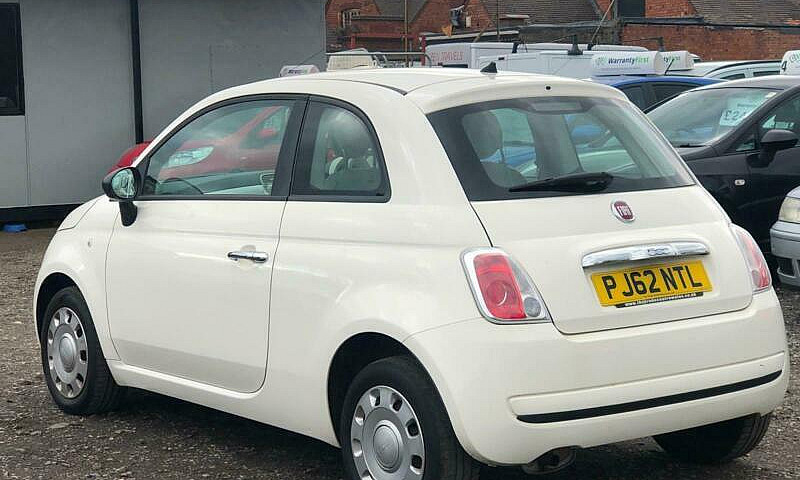 * 62 2013 Fiat 500 1...