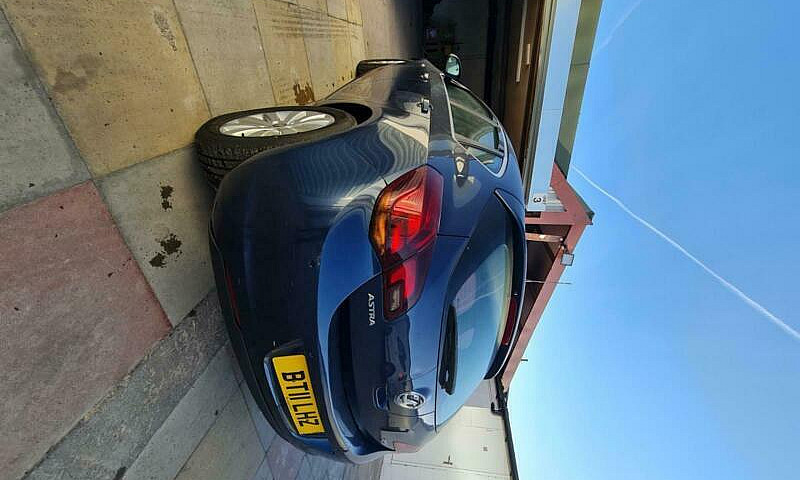 2011 Vauxhall Astra ...