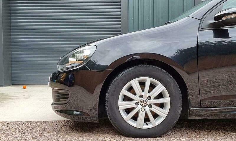 2011 Volkswagen Golf...